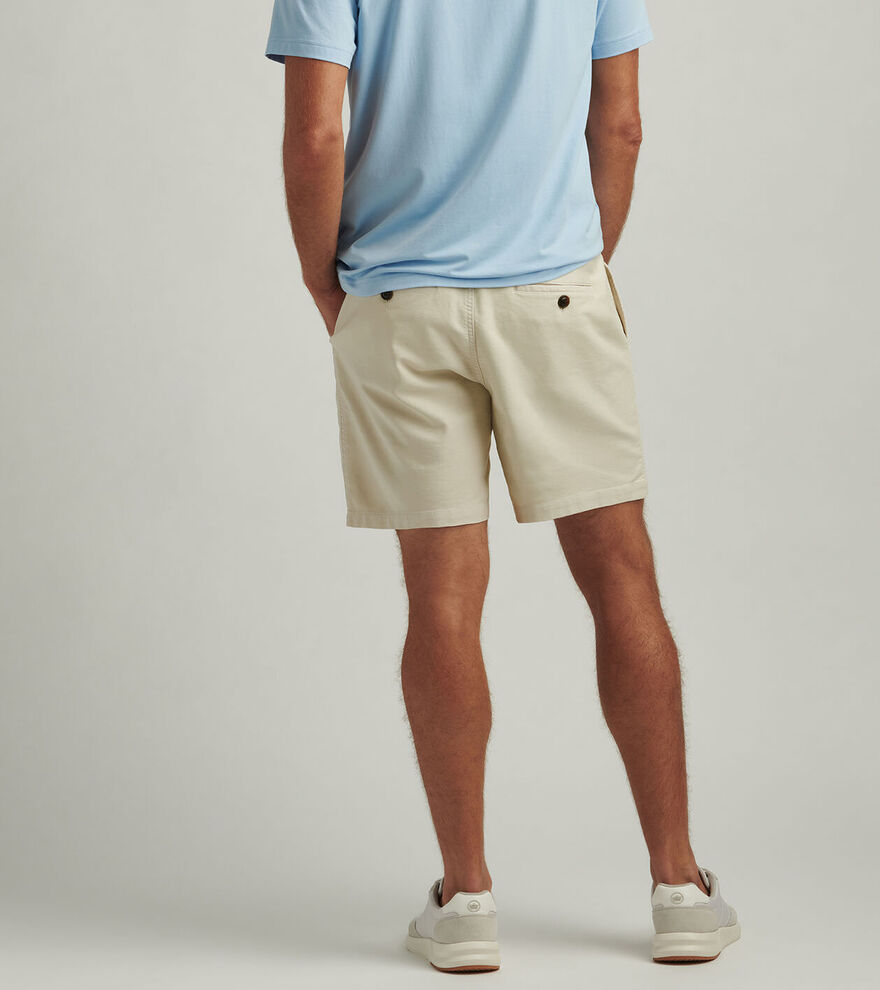 Crown Weekend Short image number 4