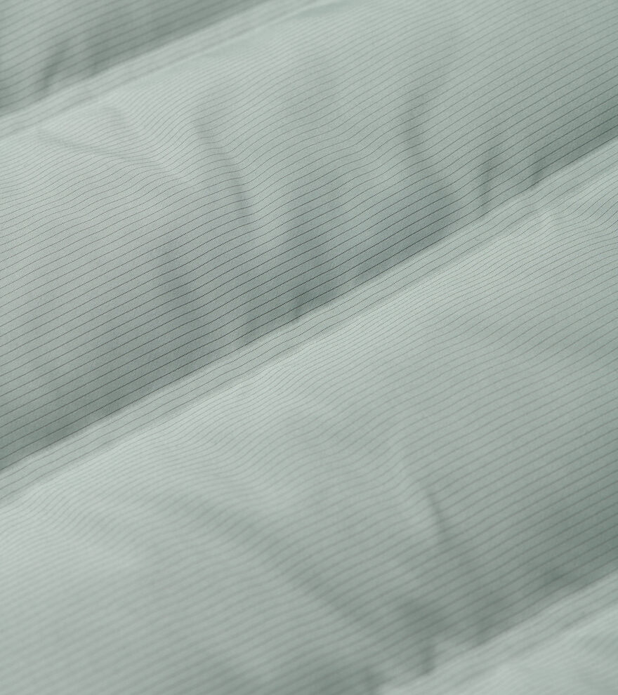 Winsome Hybrid Gilet image number 6