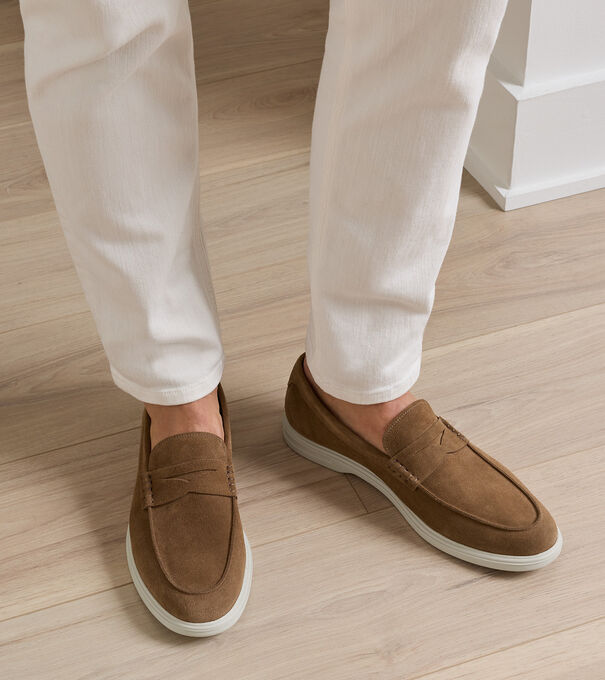Excursionist Penny Loafer - Alternate Image 1