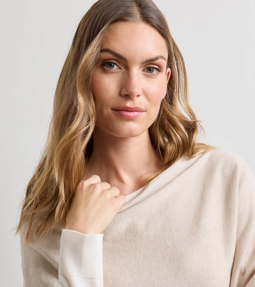 Spring Blend Poncho - Alternate Image 4