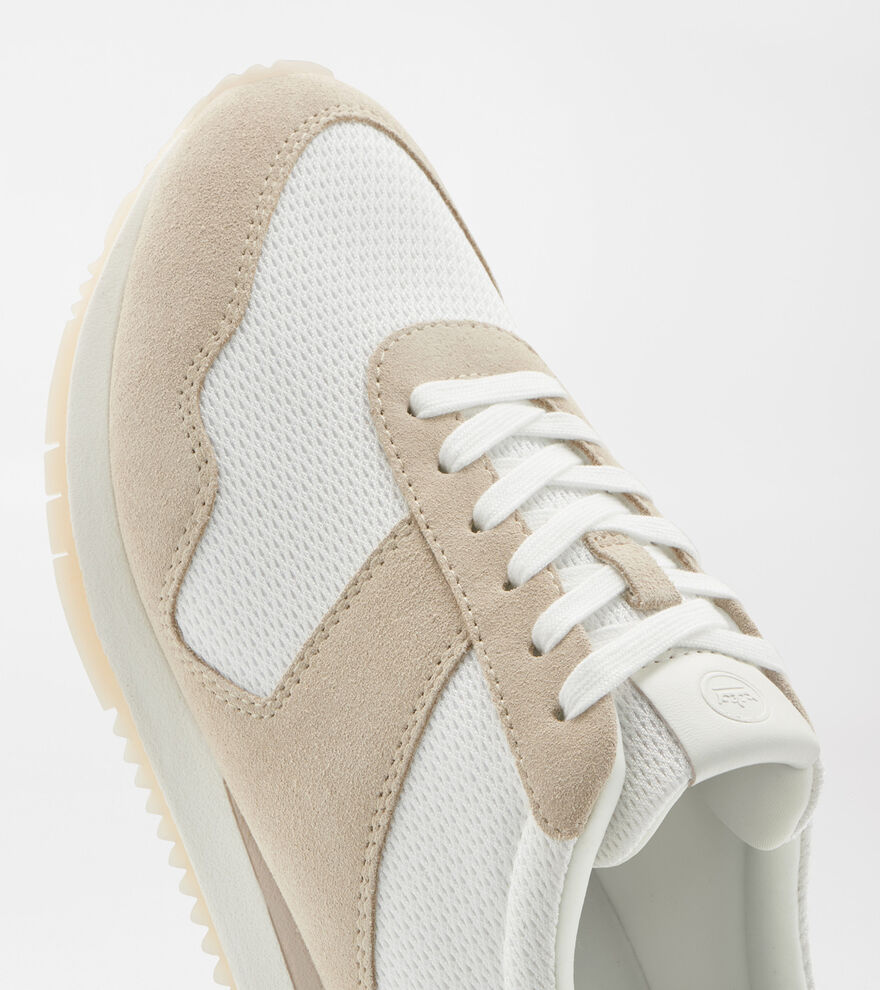 Flora Day Runner image number 7