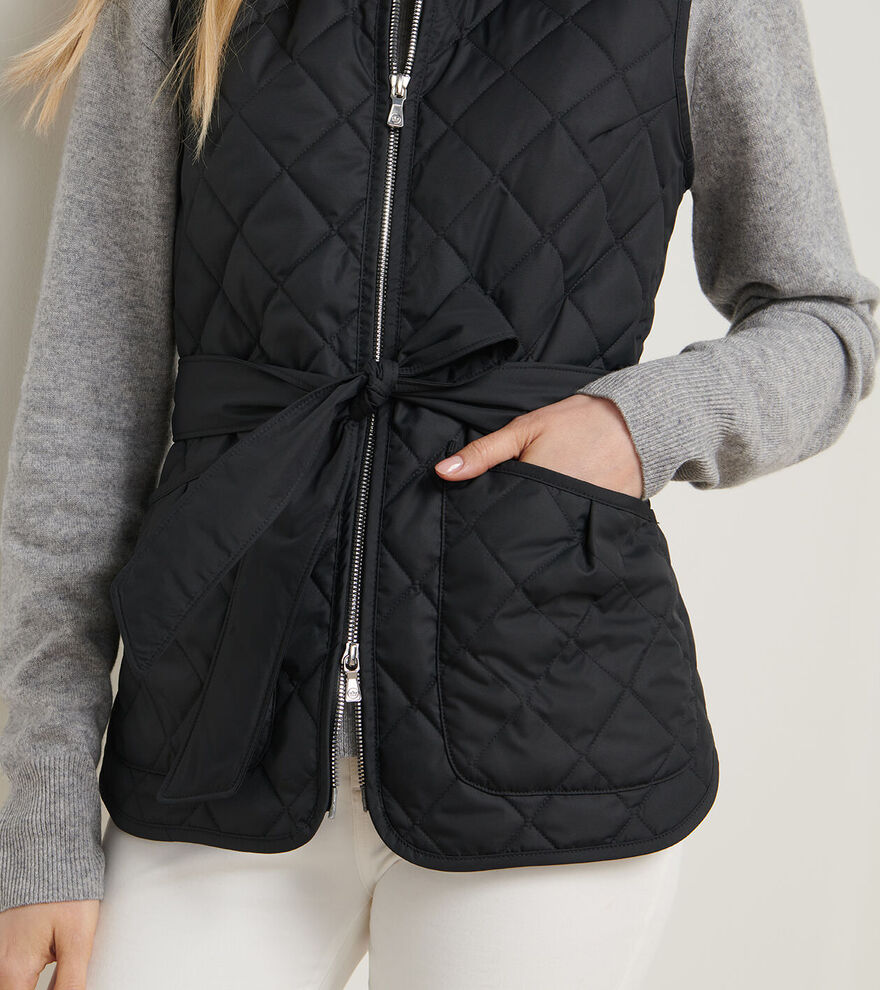 Scout Diamond Quilted Travel Gilet image number 4