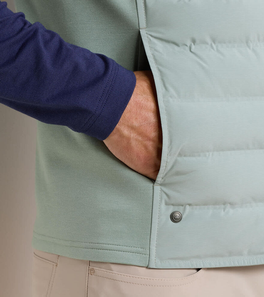 Winsome Hybrid Gilet image number 4