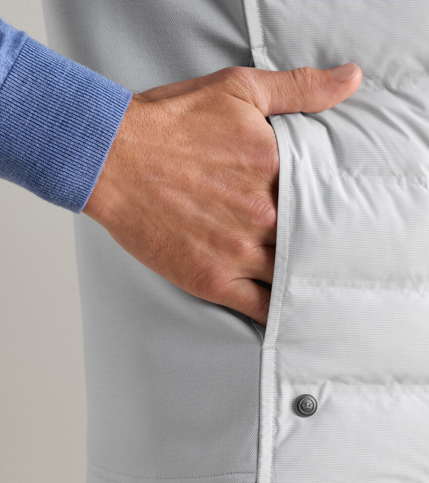 Winsome Hybrid Gilet image number 4