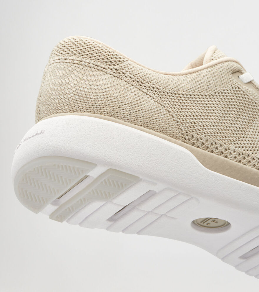 Glide V3 Sneaker image number 9